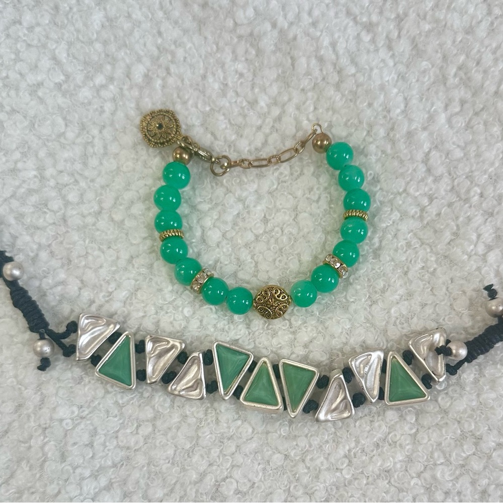 Elegant Green and Silver Jewelry Set